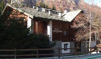 Gressoney Hotel Exterior photo